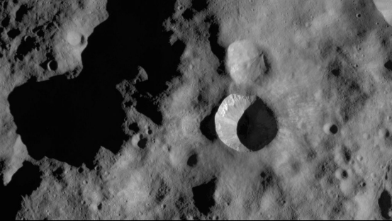 NASA联手SpaceX共同应对可能发生的小行星撞击事件